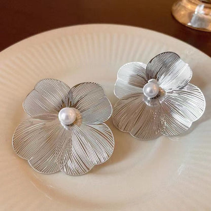 Large Flower Pearl Stud Earrings - Luxurious Design, Korean Fashion Jewelry Accessories, Perfect for Christmas Gifts