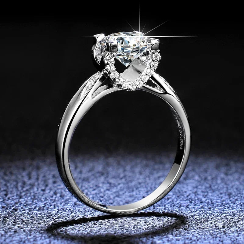 1ct Round Moissanite Diamond White Gold Ring - Perfect Women's Anniversary or Wedding Band Gift