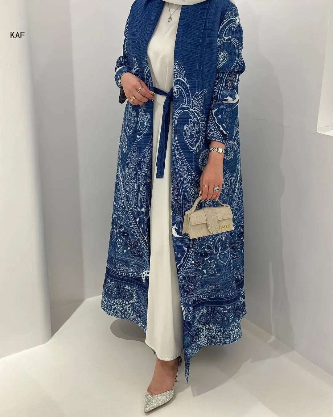 Autumn Women's Long Coat, Retro Printed Long Sleeved Muslim Abaya Saudi Fashion Wrinkled Waist Belt