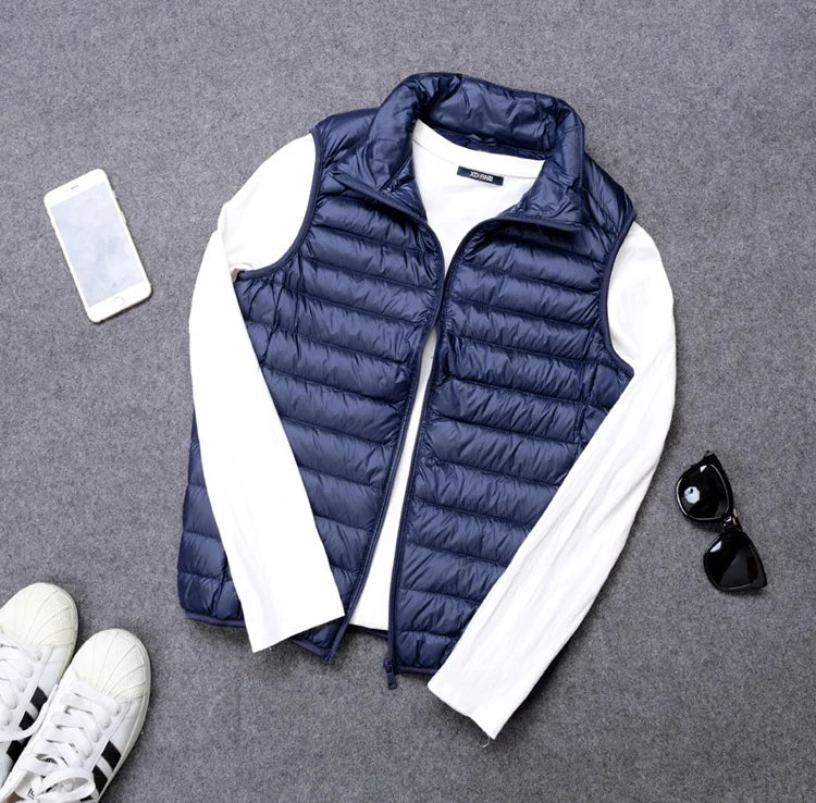 Autumn and Winter Men's 90% White Duck Down Vest Casual Lightweight Down Warm Solid Sleeveless Jacket Men's Portable Pocket Vest