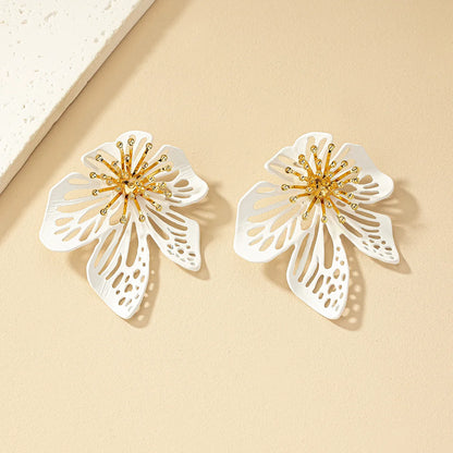 Fashionable Exaggerated Luxury White Flower Dangle Earrings - Jewelry Accessories for Ball Parties and Dresses